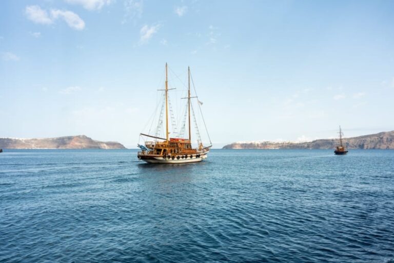 Croisière autour des îles volcaniques