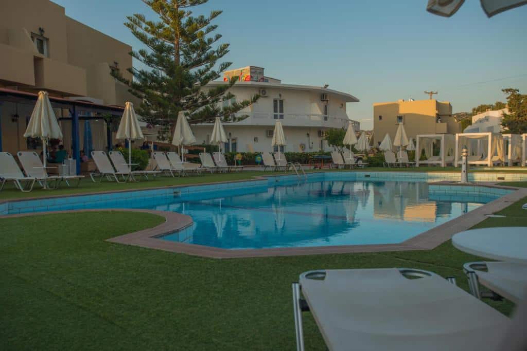 fragiskos hotel road trip crete