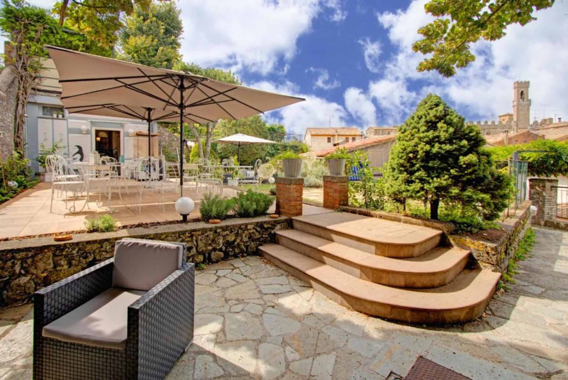 hotel albergo etruria volterra toscane