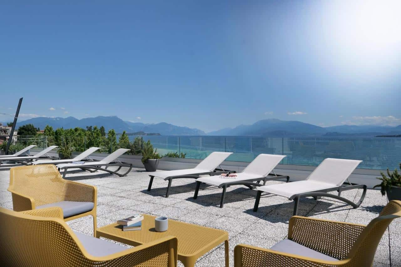 hotel riviera