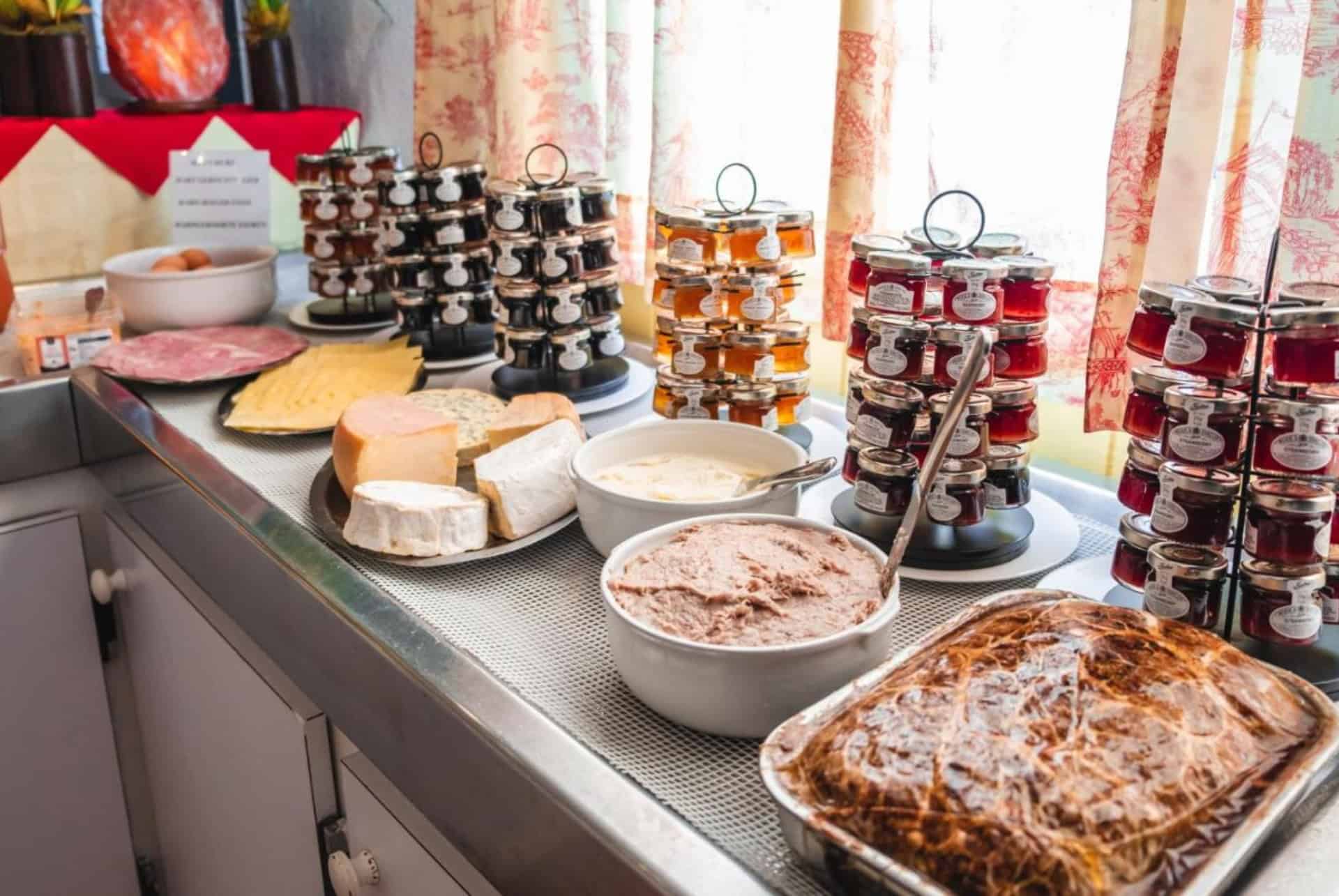 hotel strasbourg montagne verte buffet