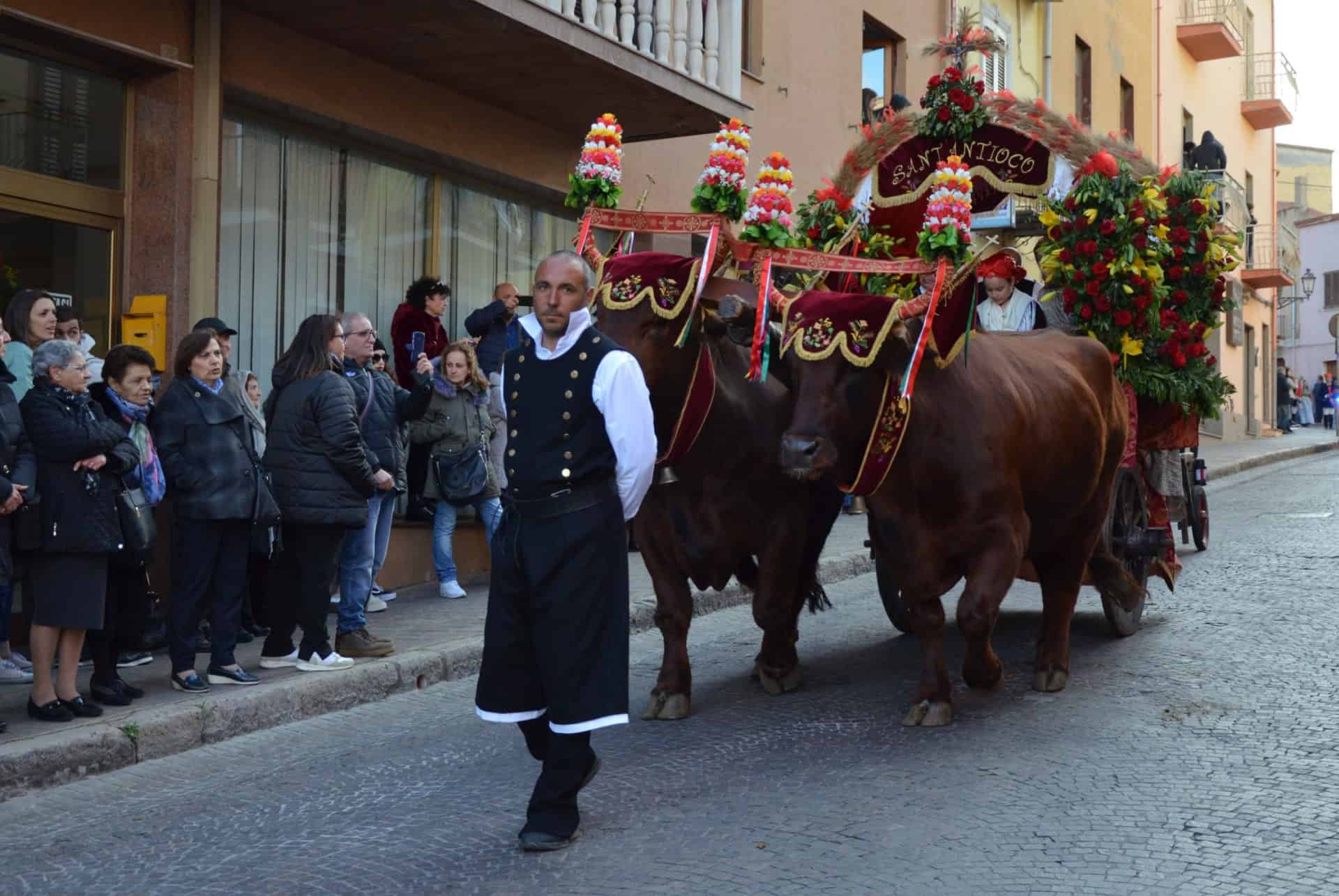 festival internazionale di folklore sardaigne