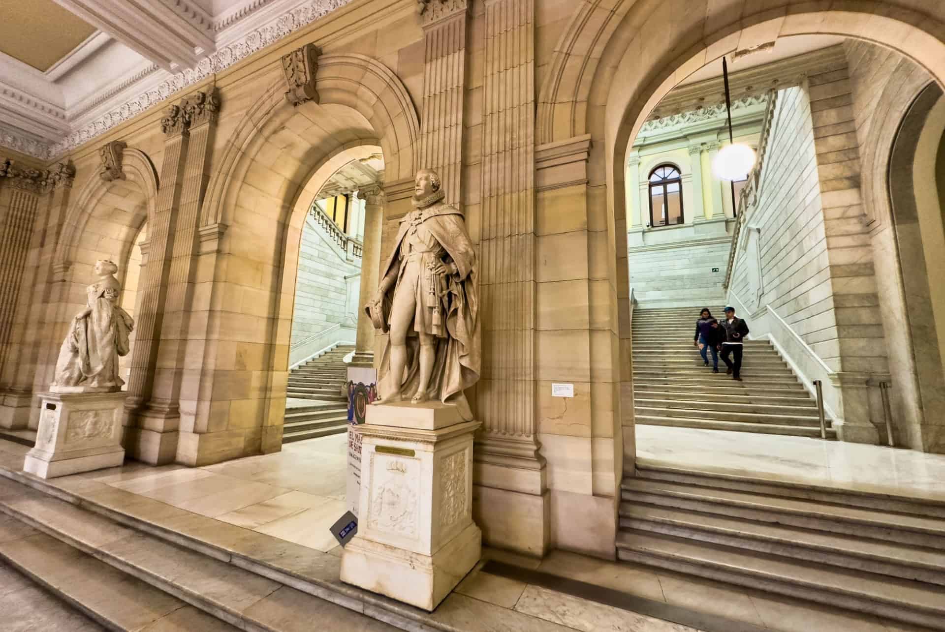 interieur bibliotheque nationale espagne