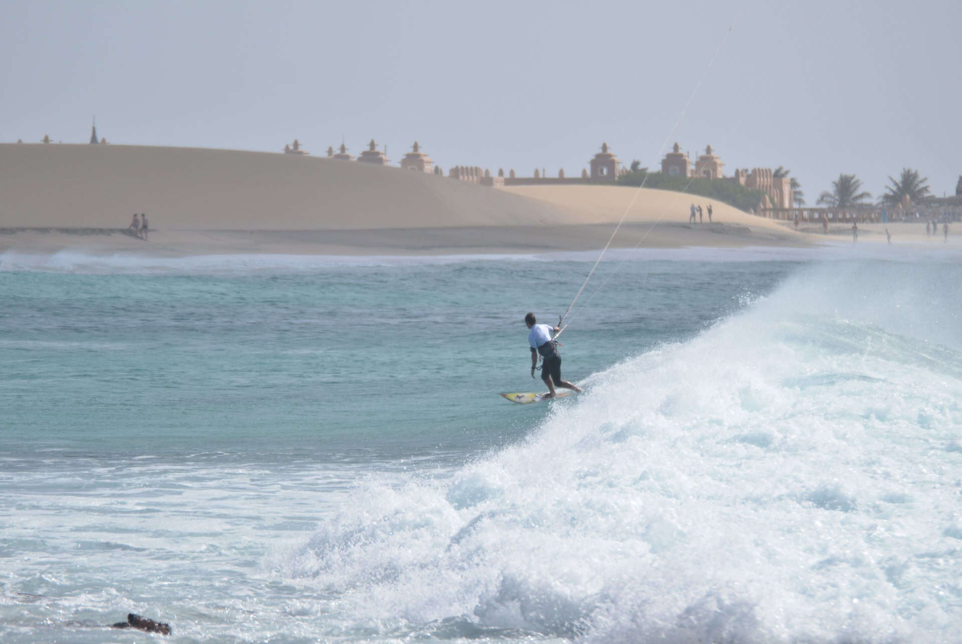 kitesurfer ponta preta