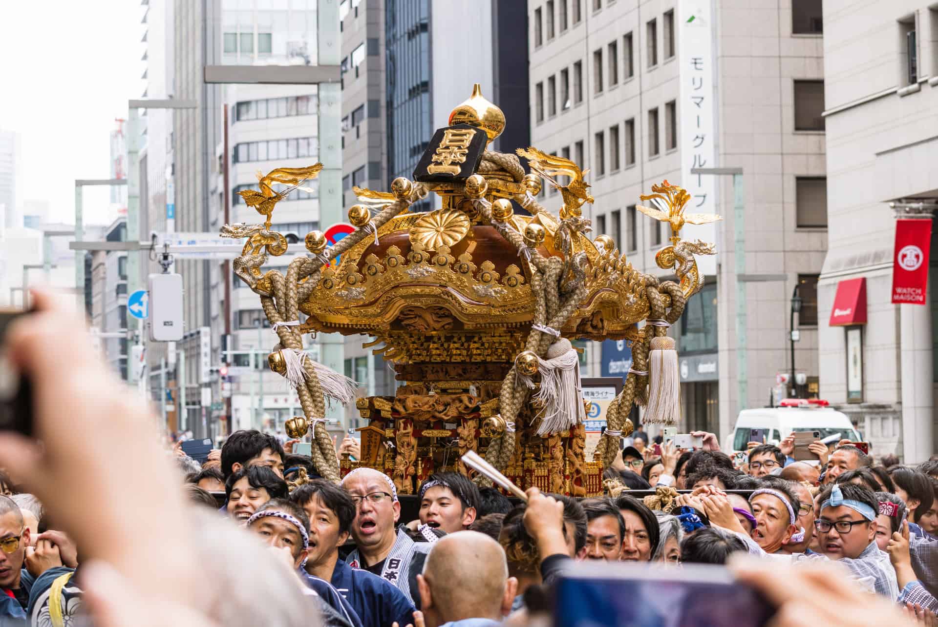 sanno matsuri a tokyo au japon en juin
