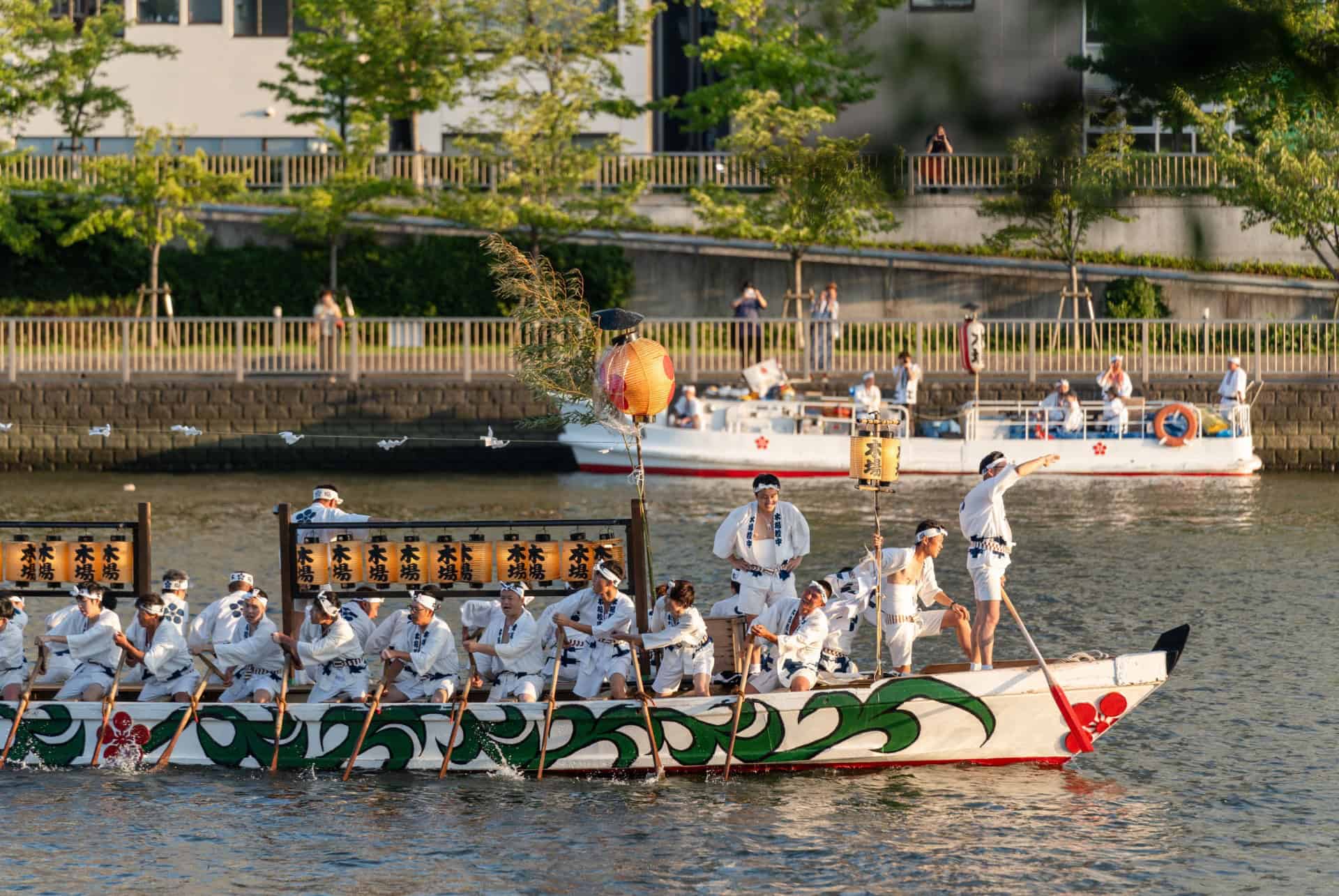 tenjin matsuri japon en juillet