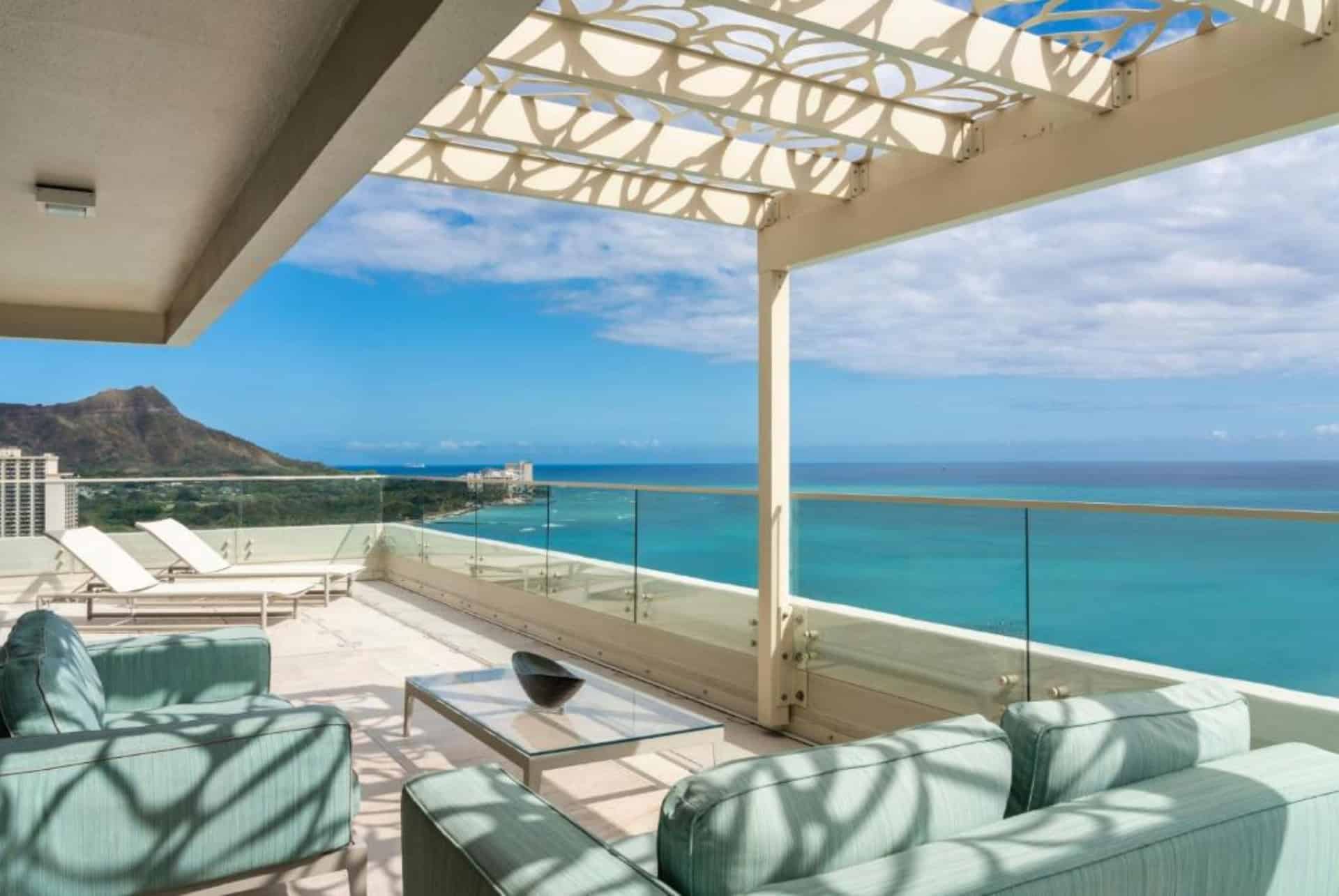 Moana Surfrider Resort