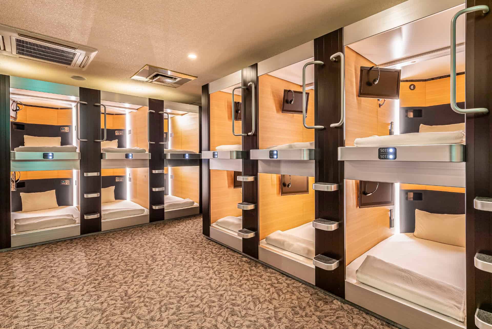 capsule hotel japon