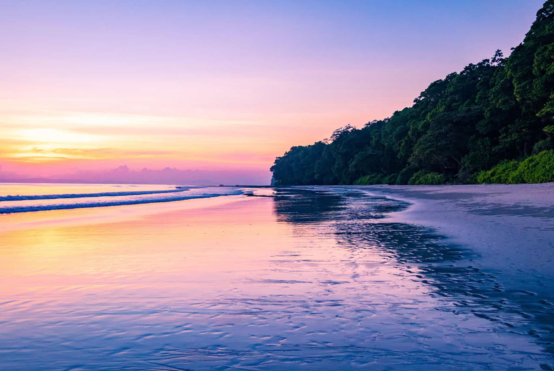 coucher de soleil sur la plage ile havelock inde