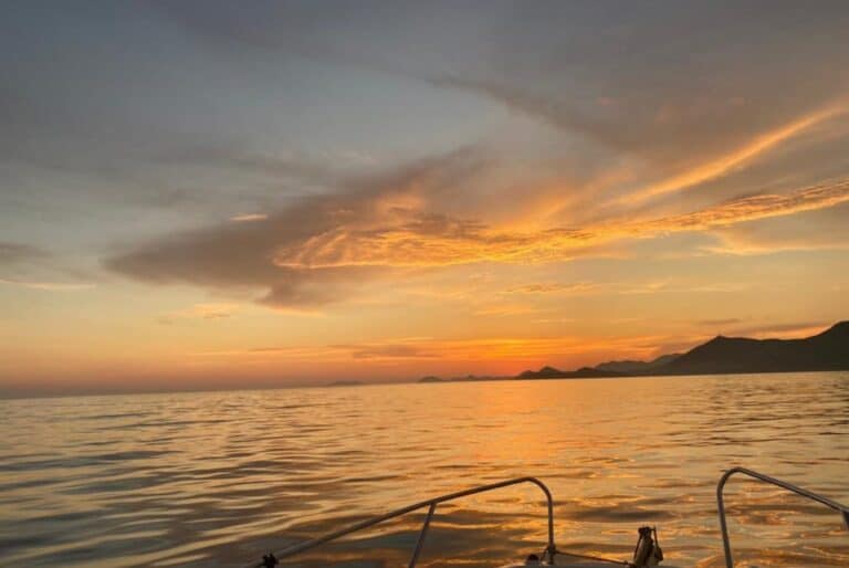 Croisière au coucher du soleil