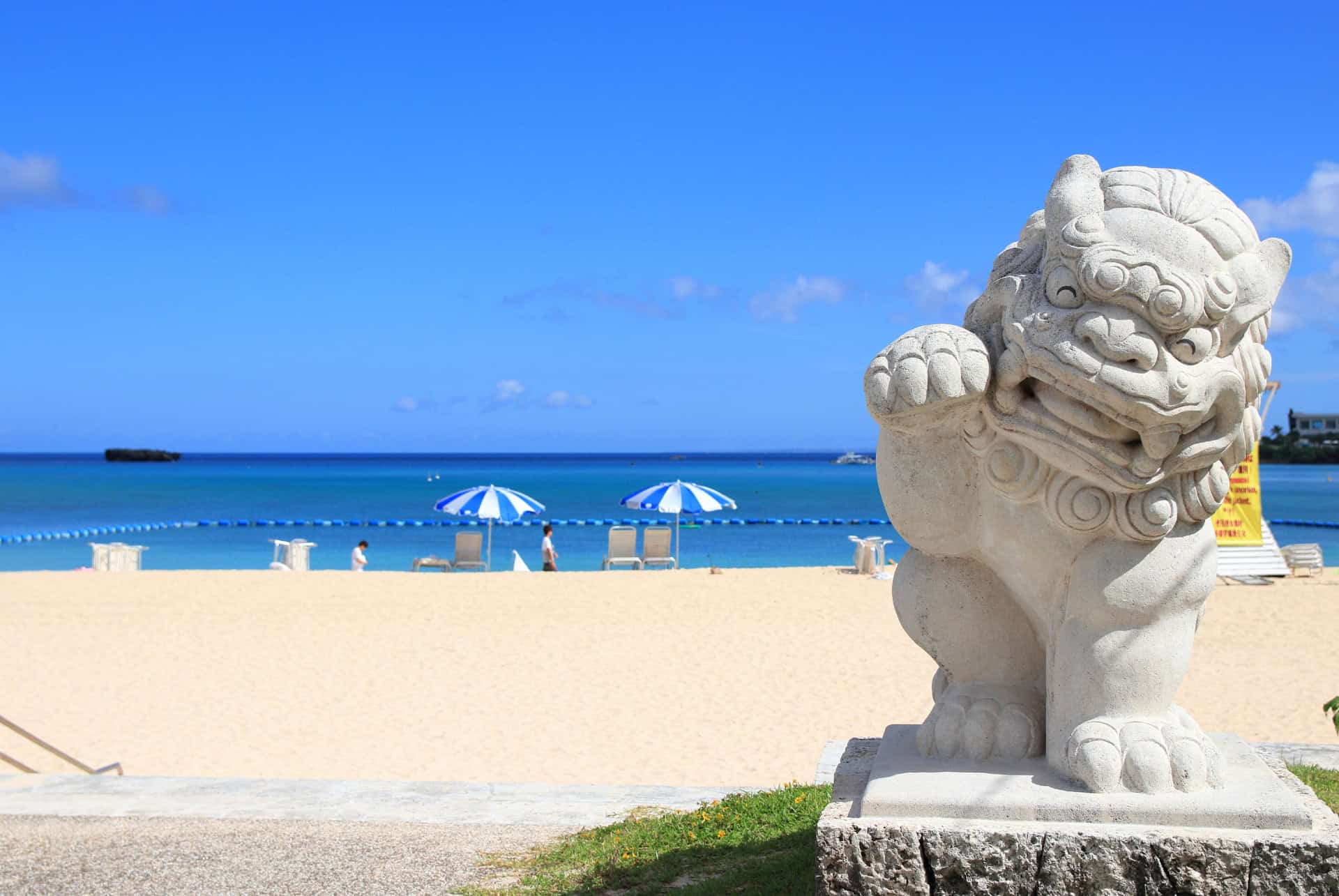 japon en aout plage okinawa