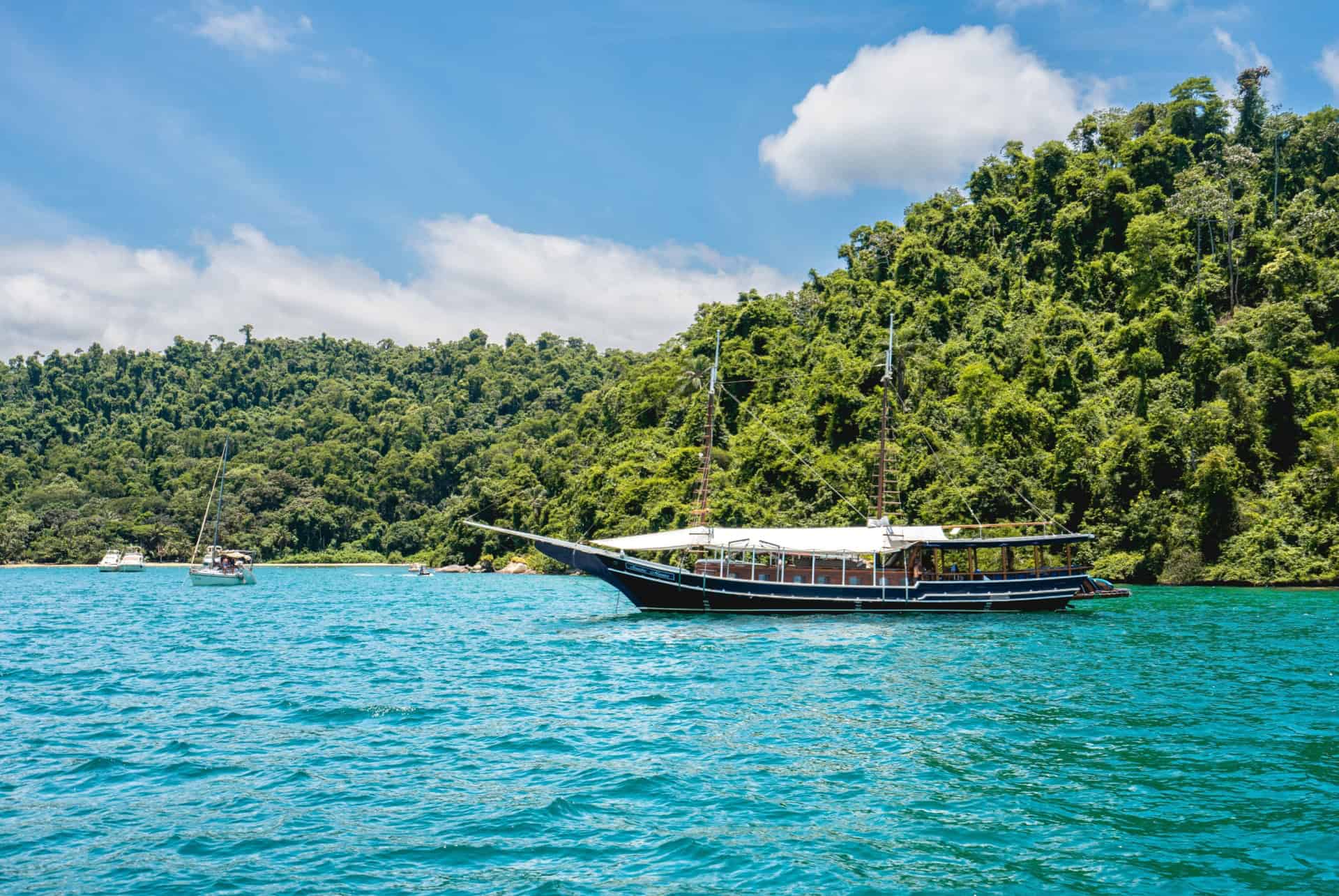 paraty bateau