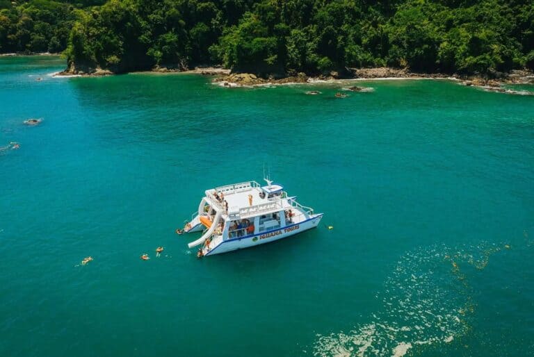 Croisière en catamaran avec repas