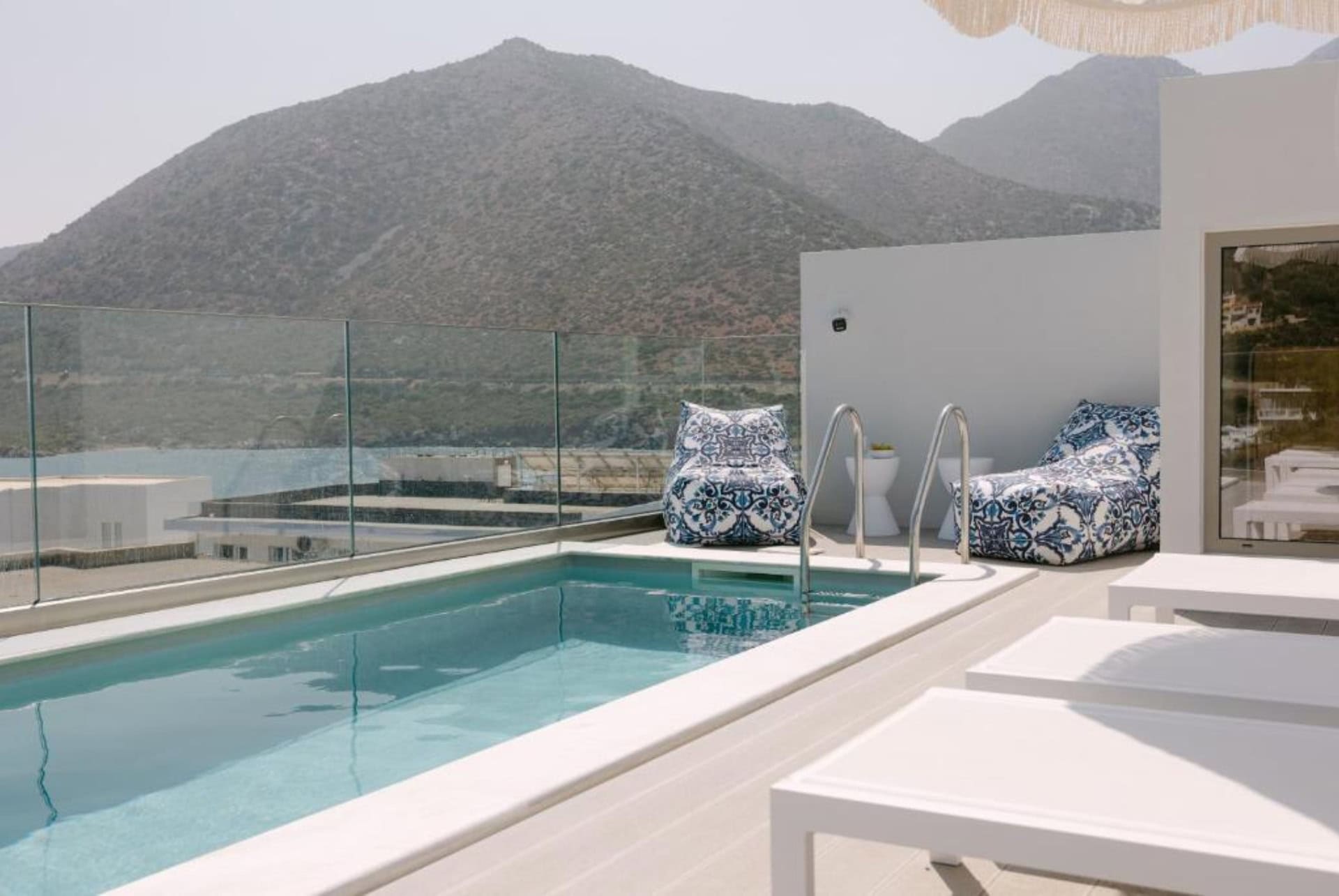golden luxury suites piscine exterieure