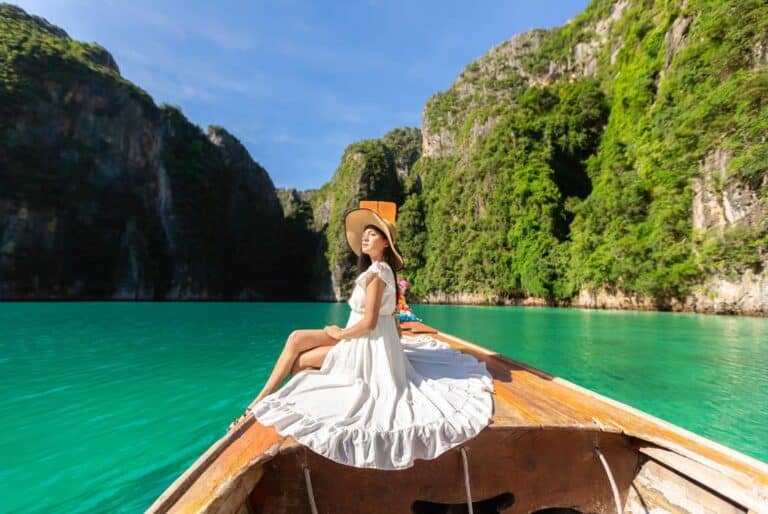 Visite d'une demi-journée en bateau à queue longue à Koh Phi Phi 