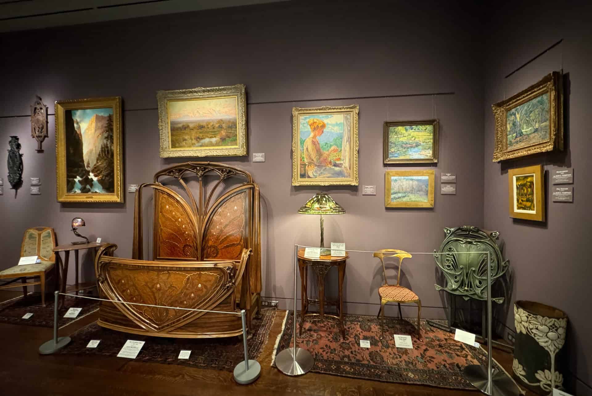 meubles de style art nouveau au musee kirkland