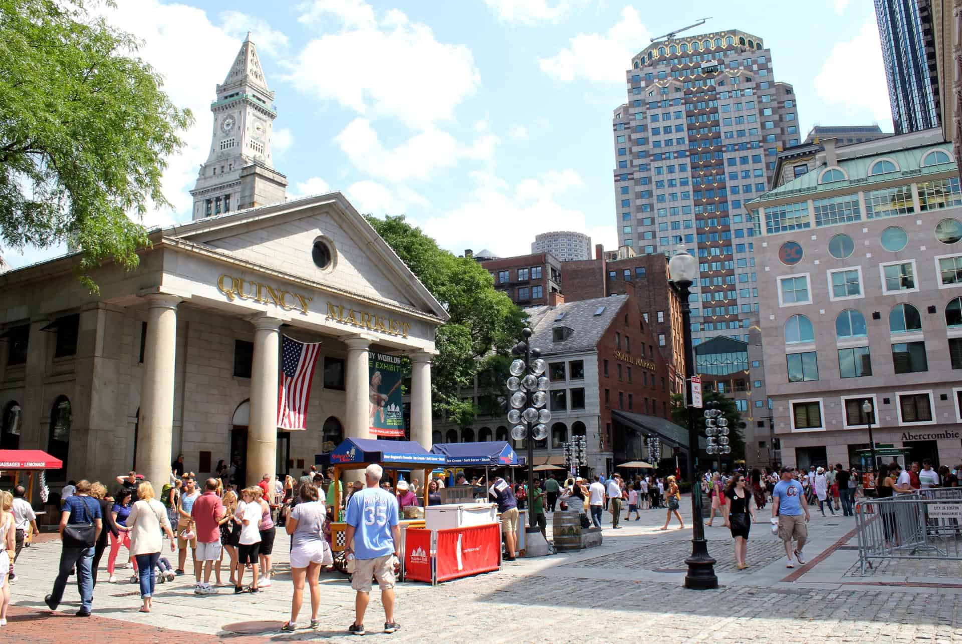 place du quincy market