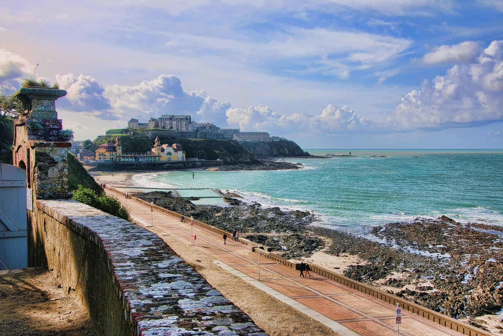 promenade en front de mer a granville