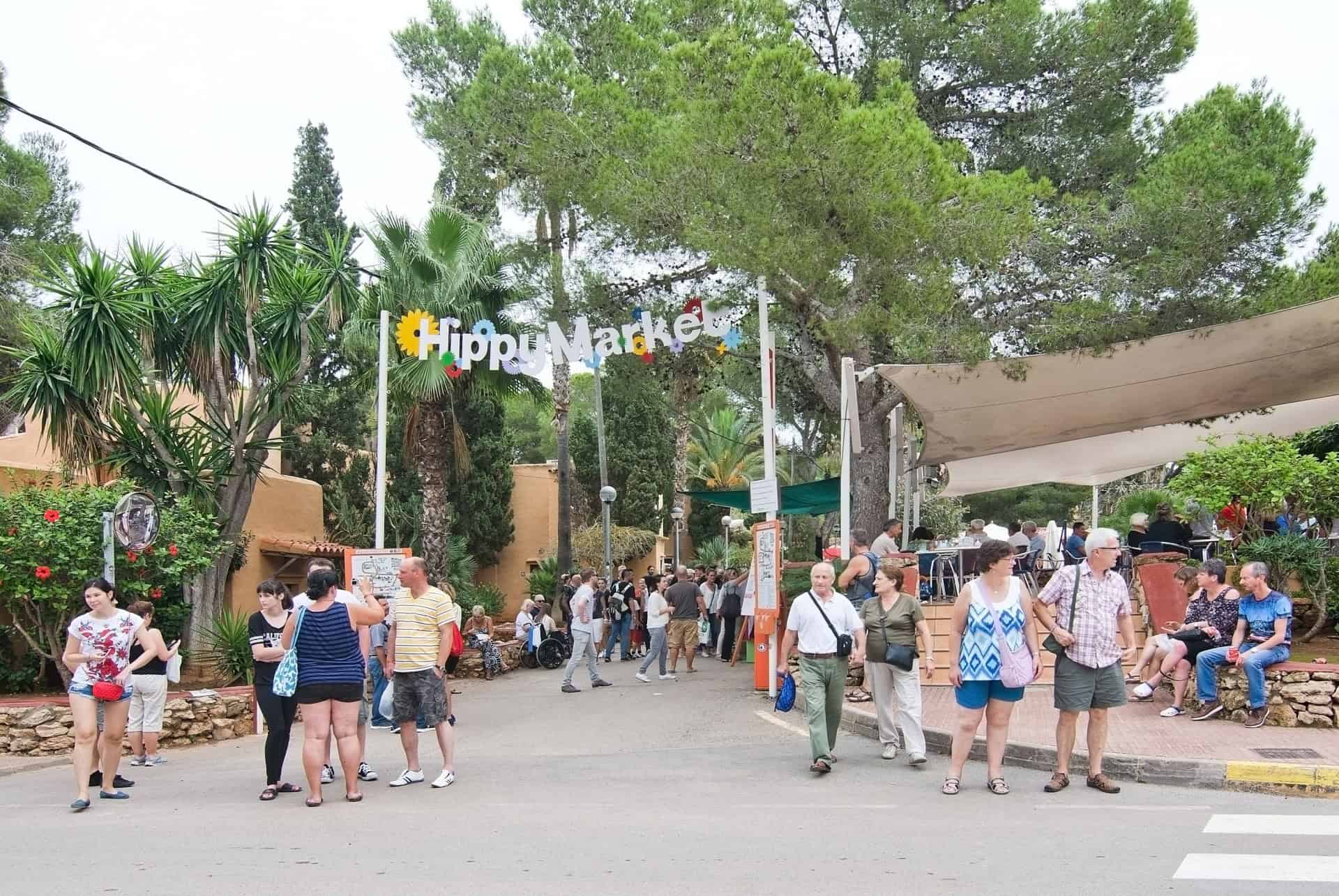 punta arabi hippy market