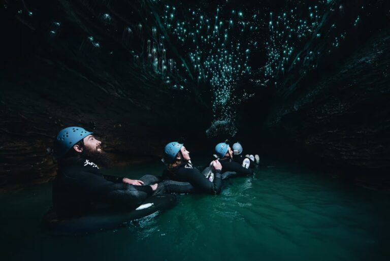Rafting dans les grottes de Waitomo