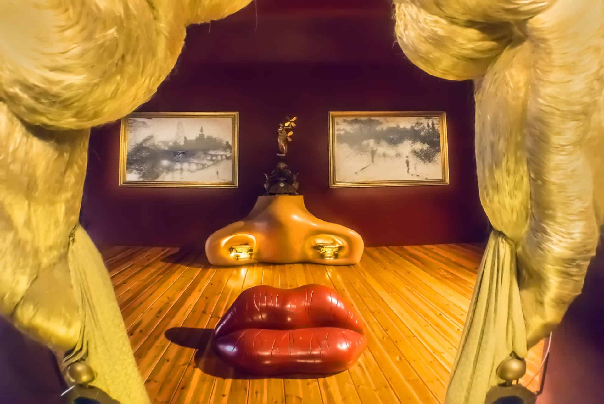 salle mae west