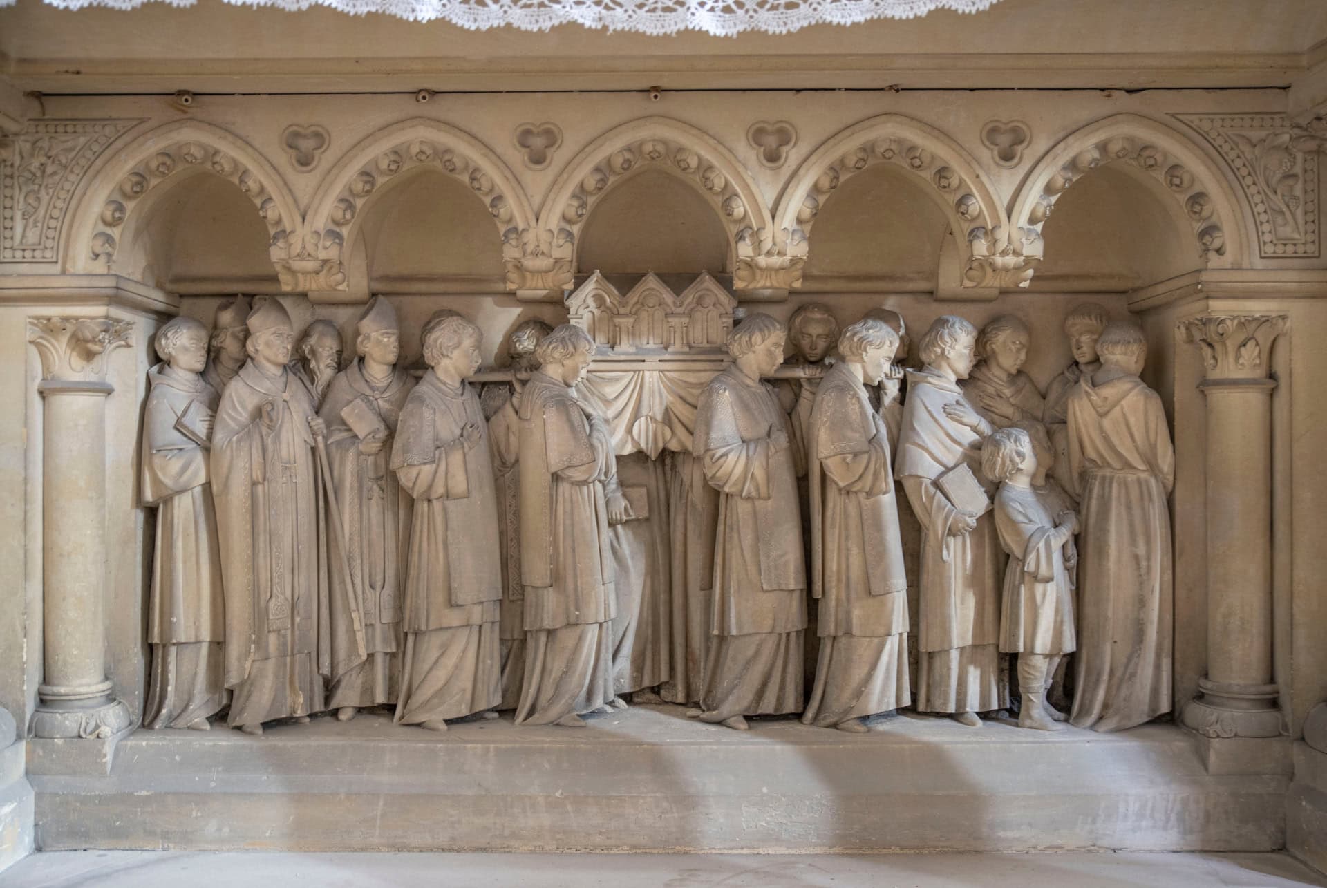 sculpture abbaye de la trinite