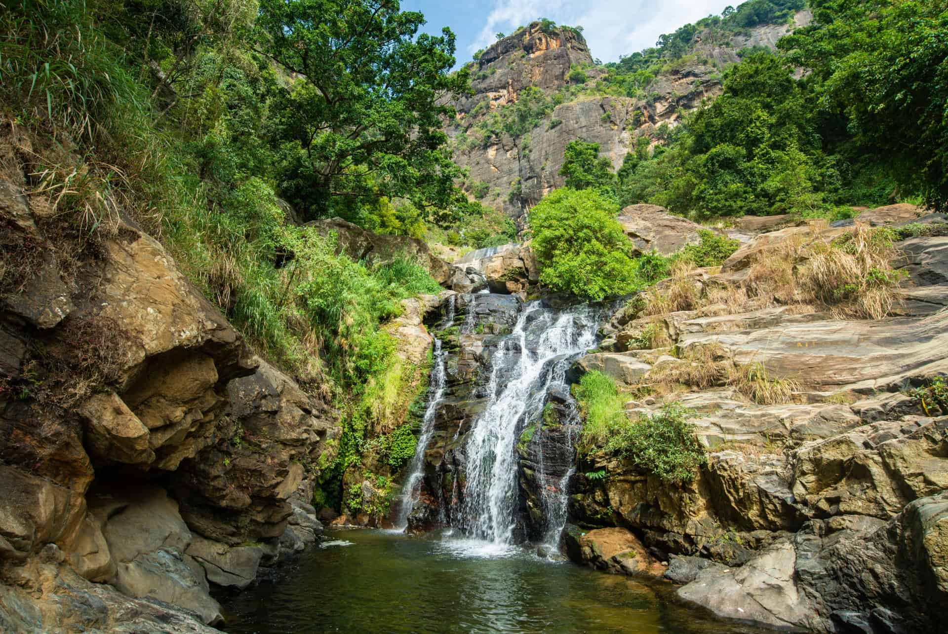 Ravana Falls sri lanka en octobre