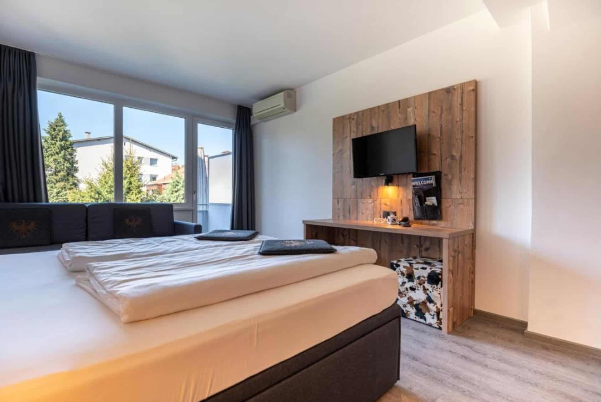 binders budget city mountain hotel binders budget city mountain hotel