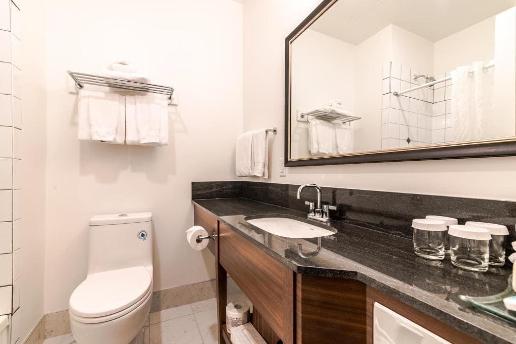 the sylvia hotel vancouver