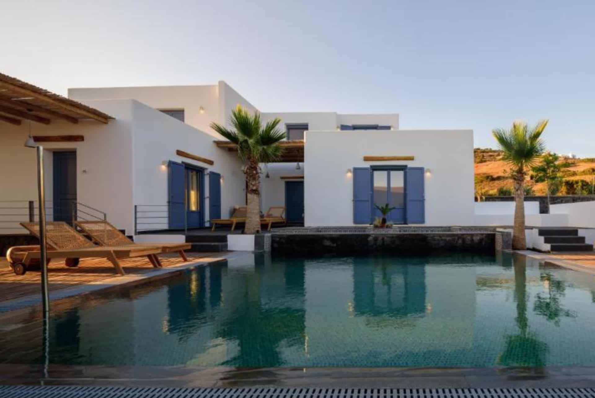 white dreams suites