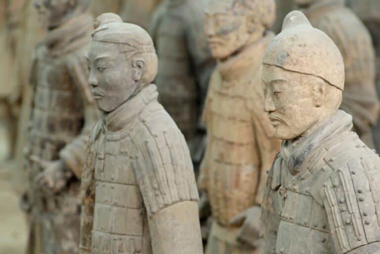 Visite guidée en bus et billet pour l'armée de terre cuite