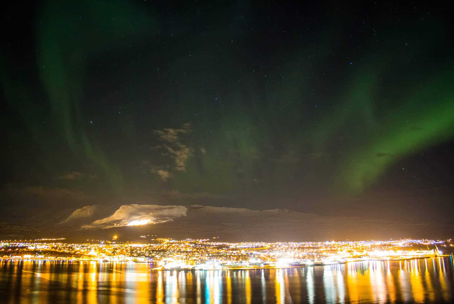 aurores boreales en islande akureyri