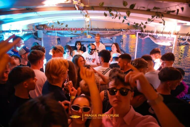Boat Party avec entrée au club EPIC