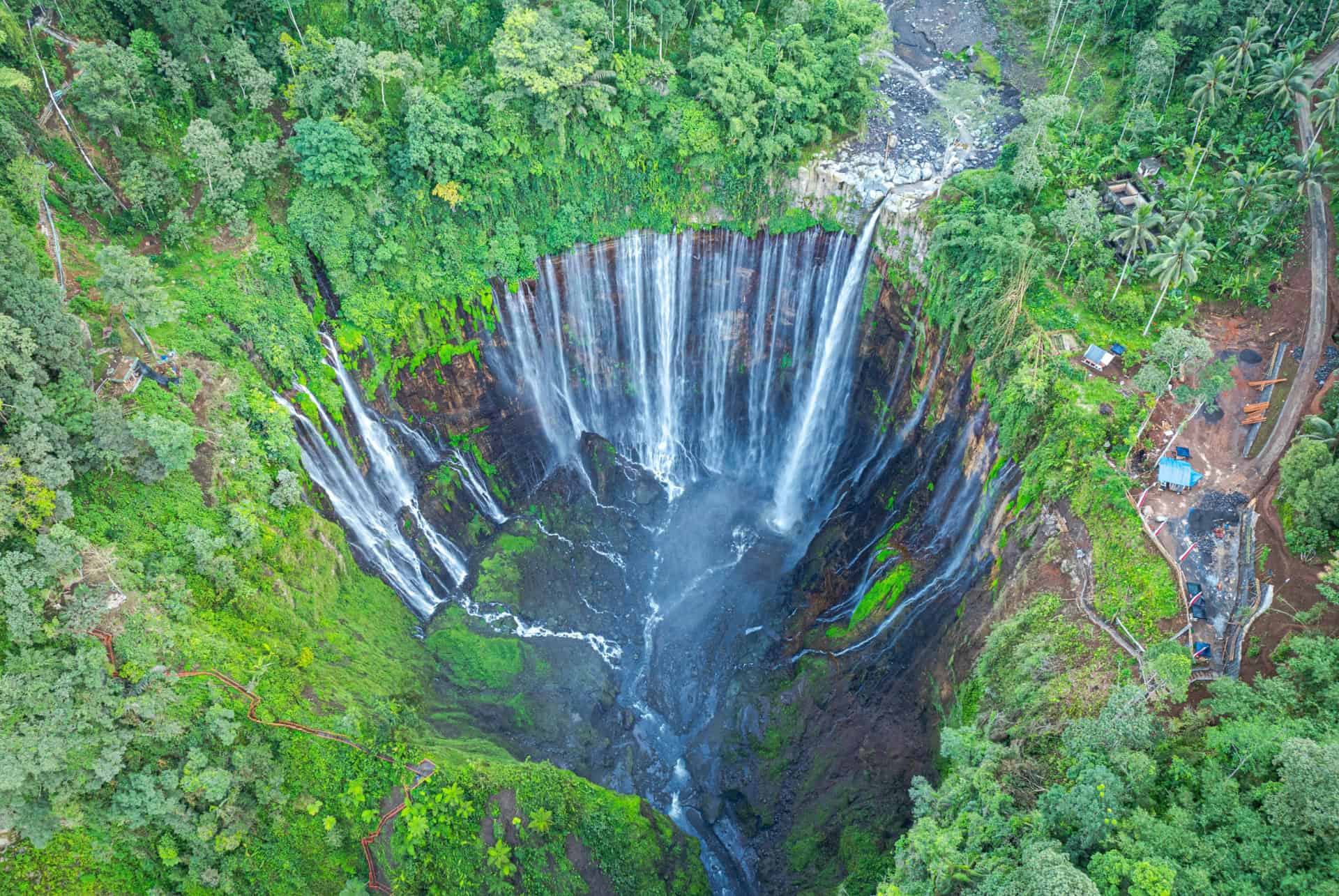 cascade tumpak sewu