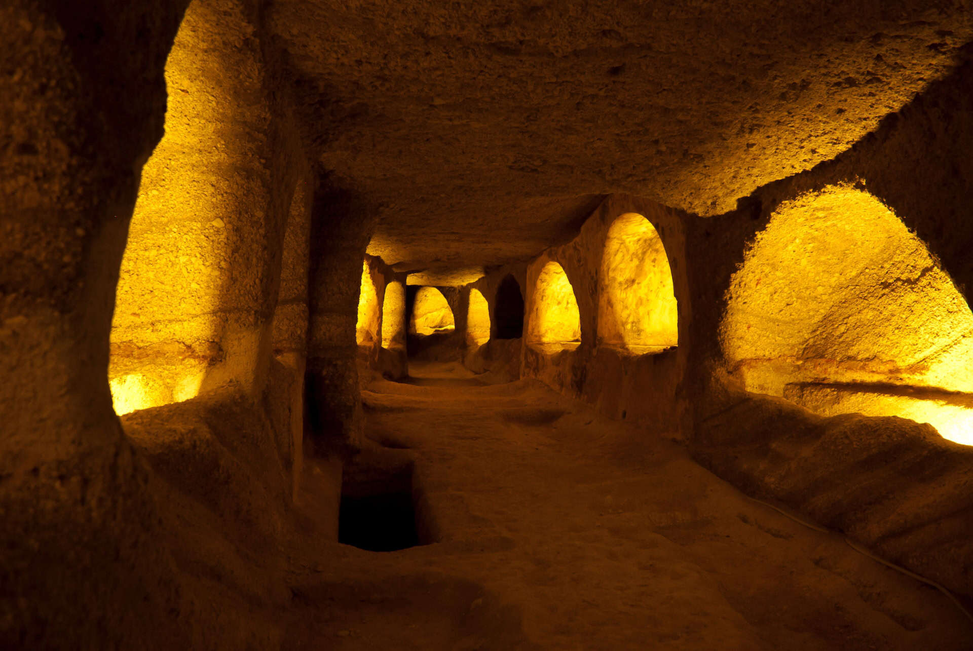 catacombes milos
