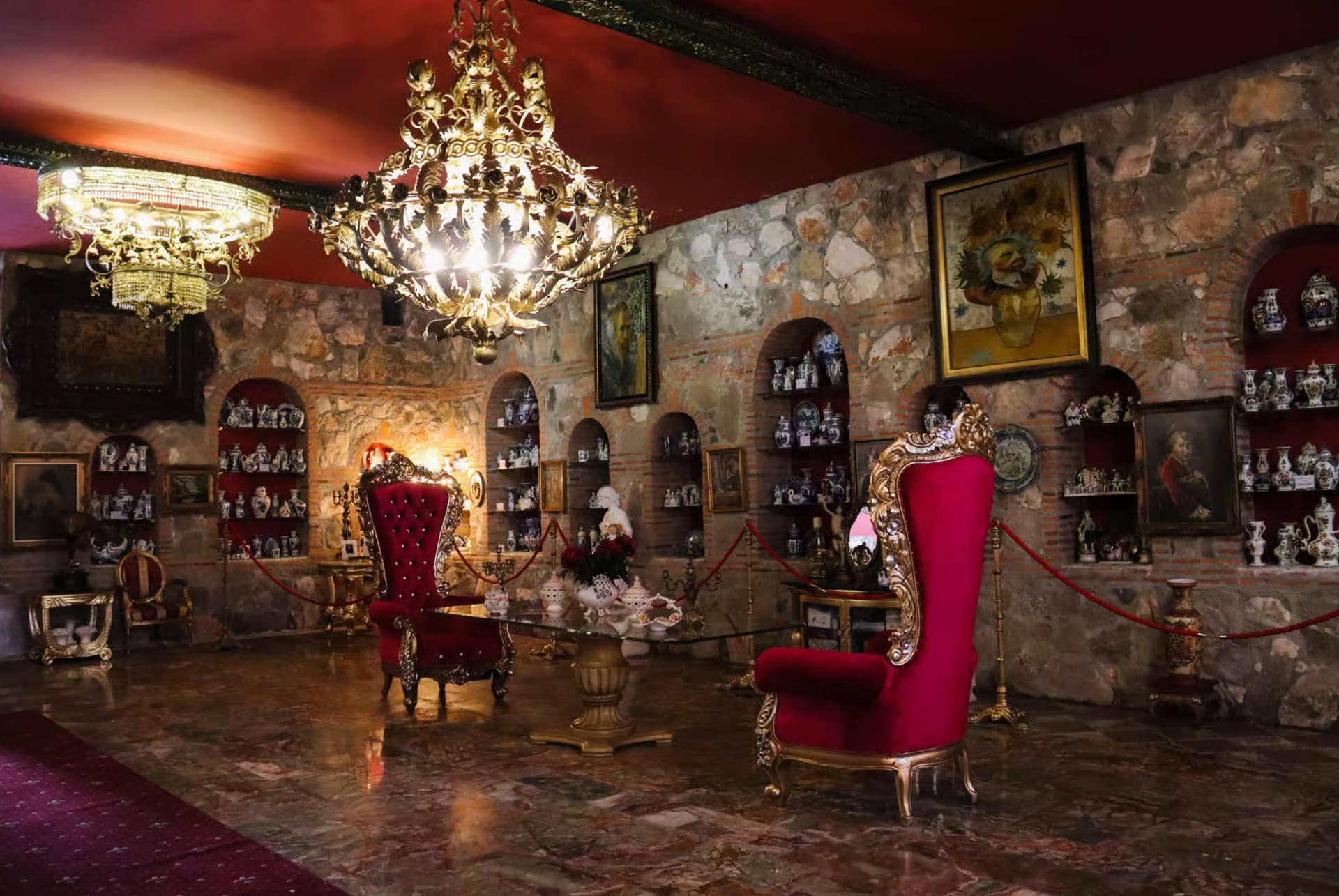 chateau de ravadinovo