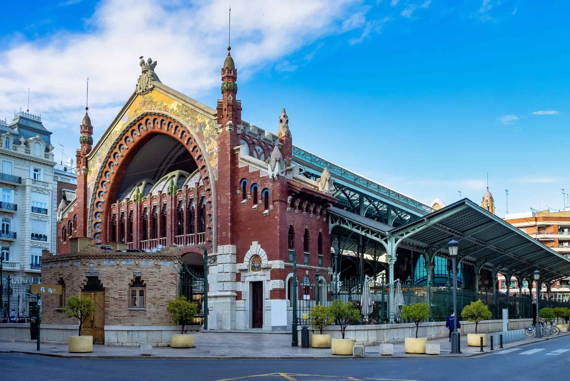 colon market valence