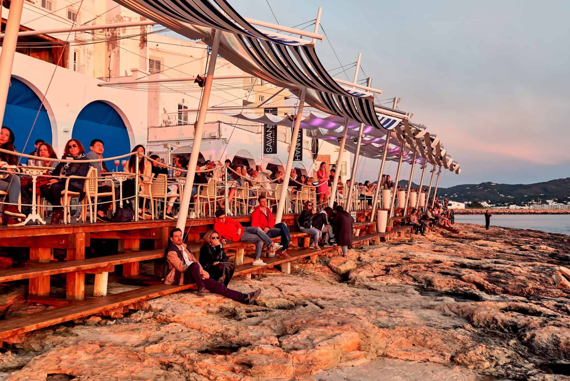 coucher de soleil cafe del mar
