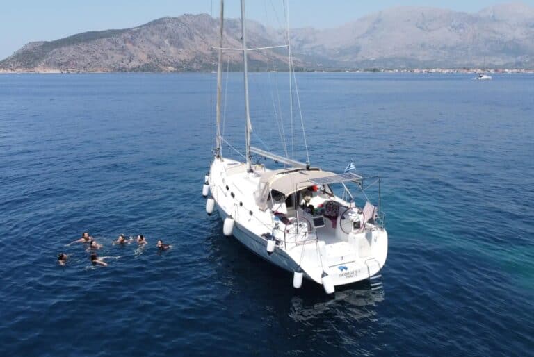 Croisière d'une journée avec arrêt baignade