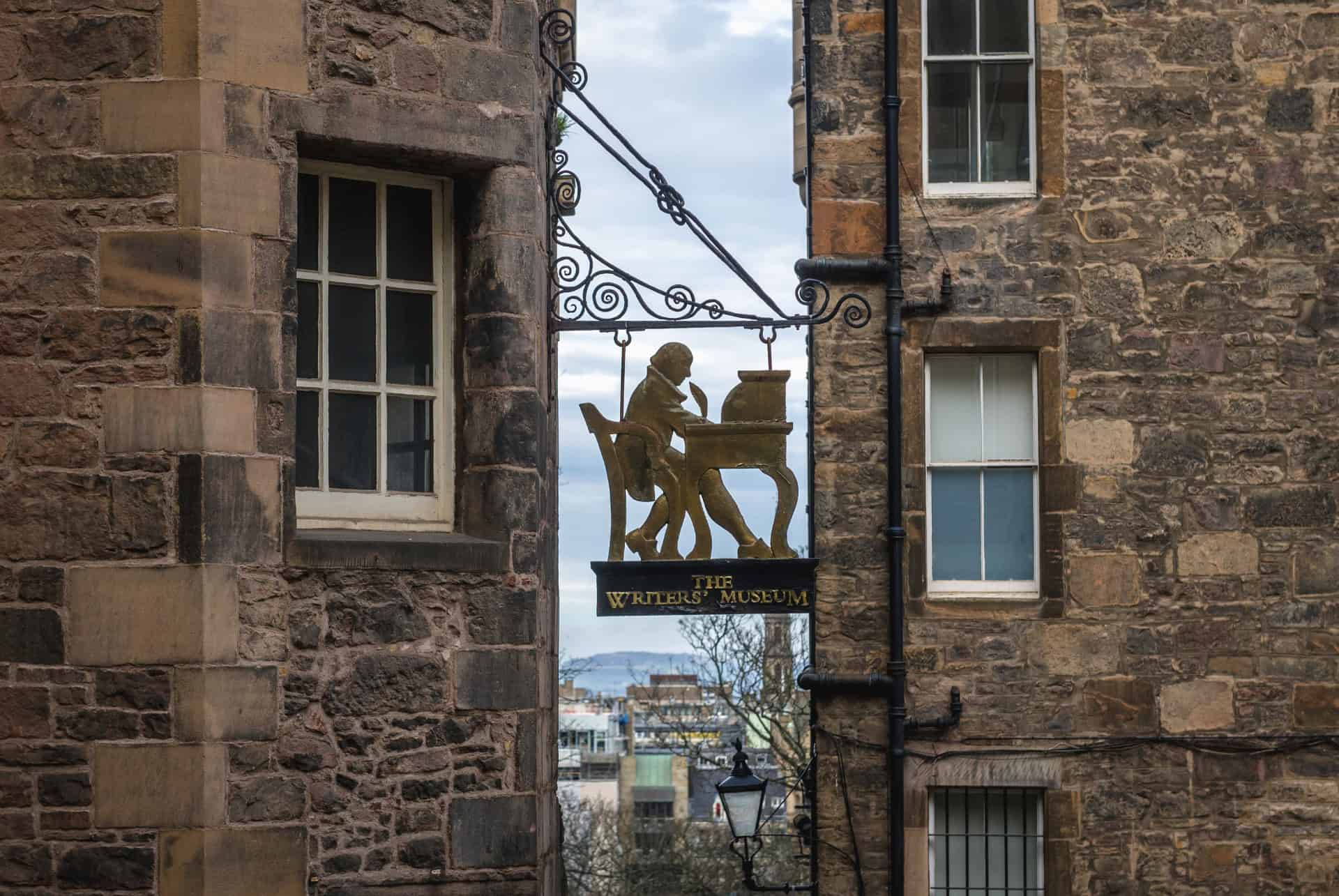 enseigne writers museum