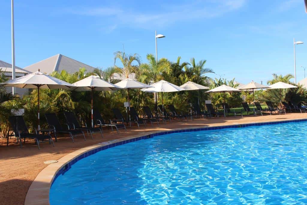 exmouth escape resort piscine
