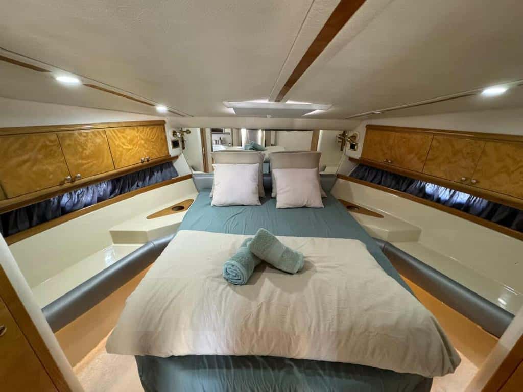 hotel yacht la rochelle