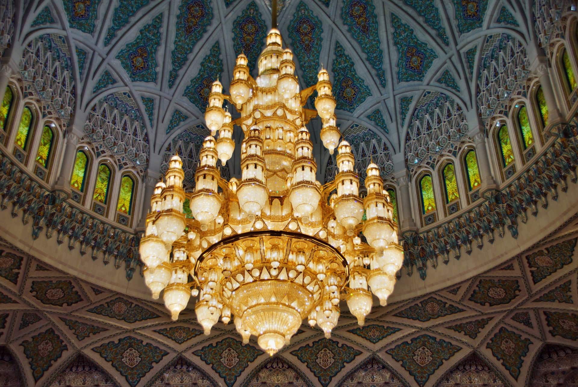 lustre mosquee qaboos