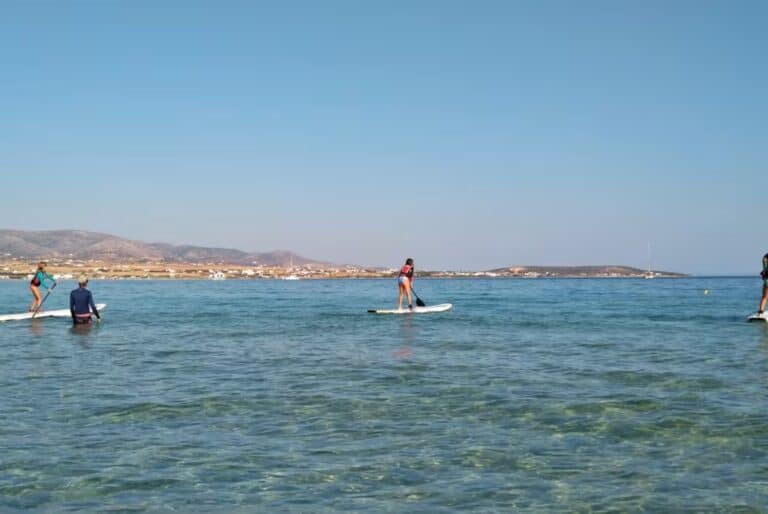 Excursion guidée d'une journée complète en Stand up Paddle à Antiparos