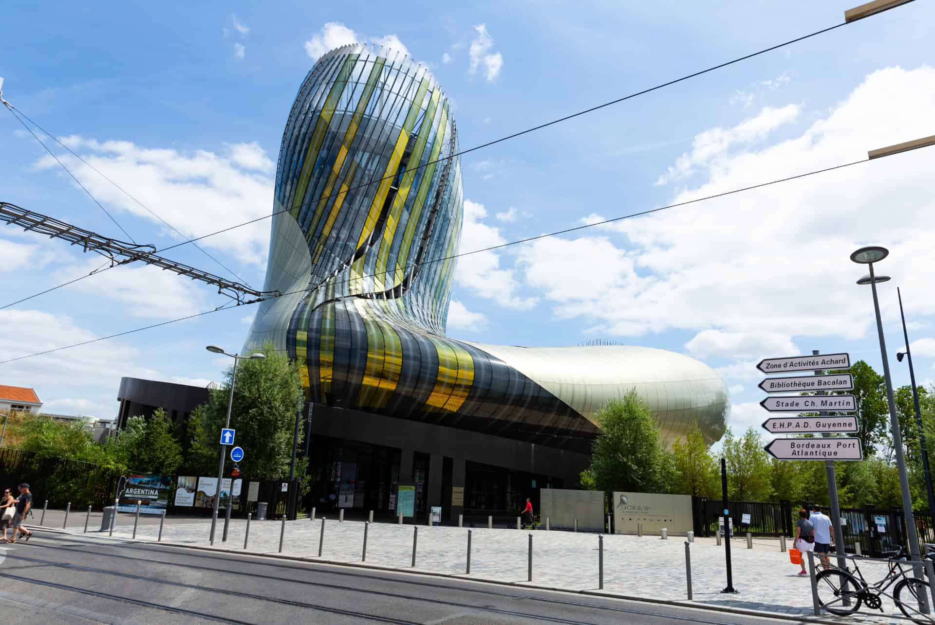 visiter la cite du vin a bordeaux
