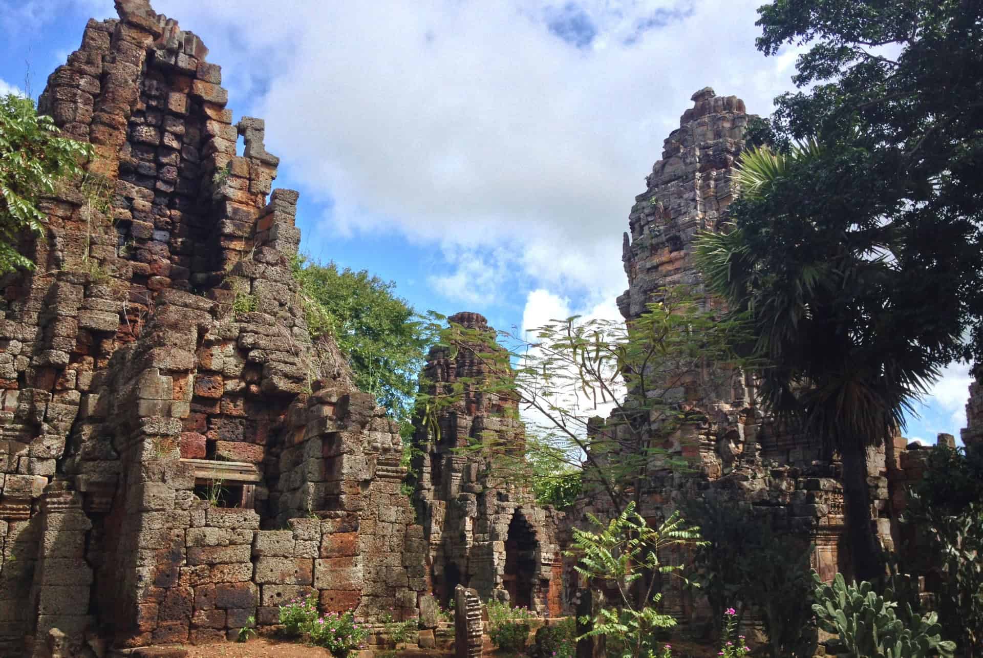 wat ek phnom cambodge