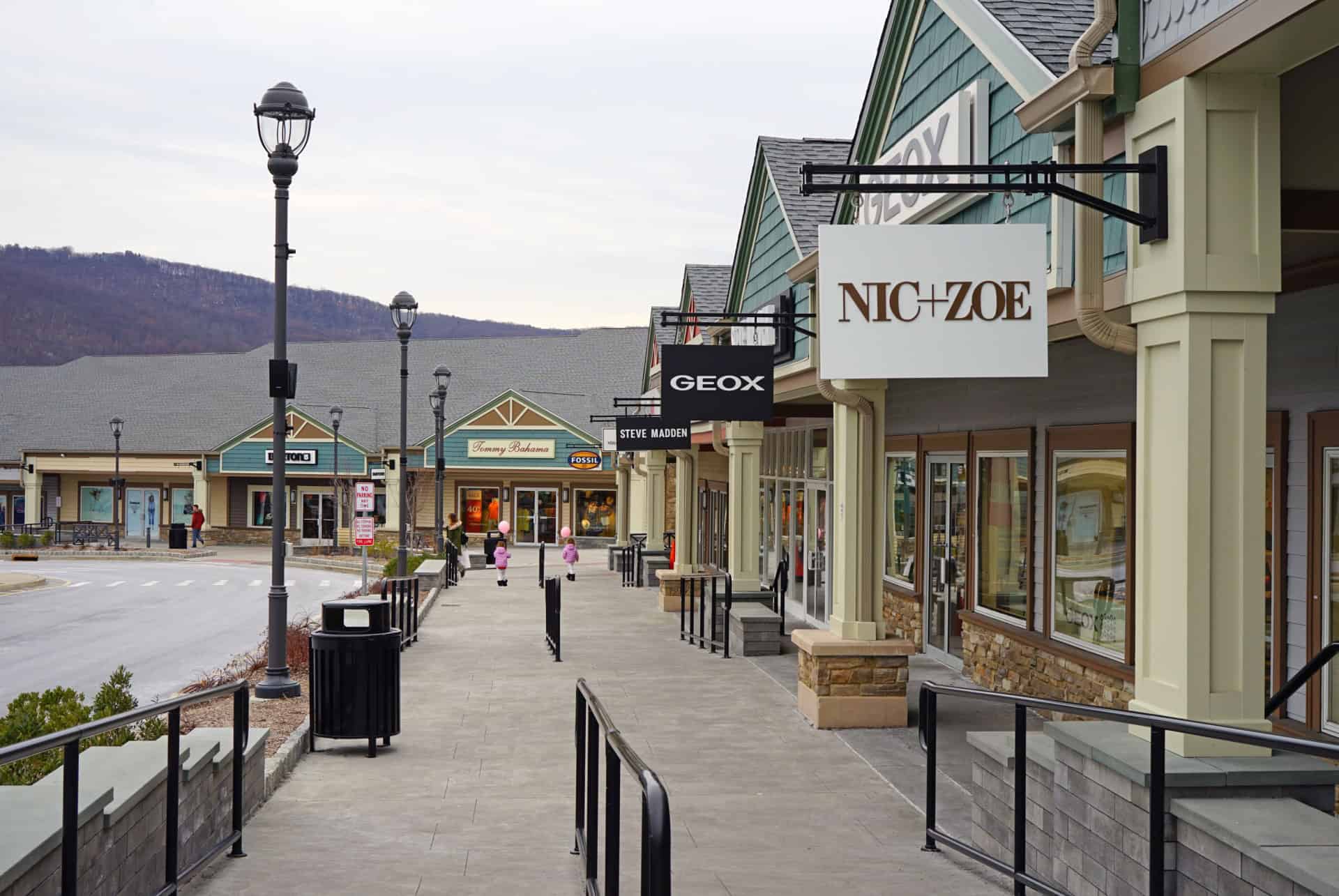 woodbury common outlet