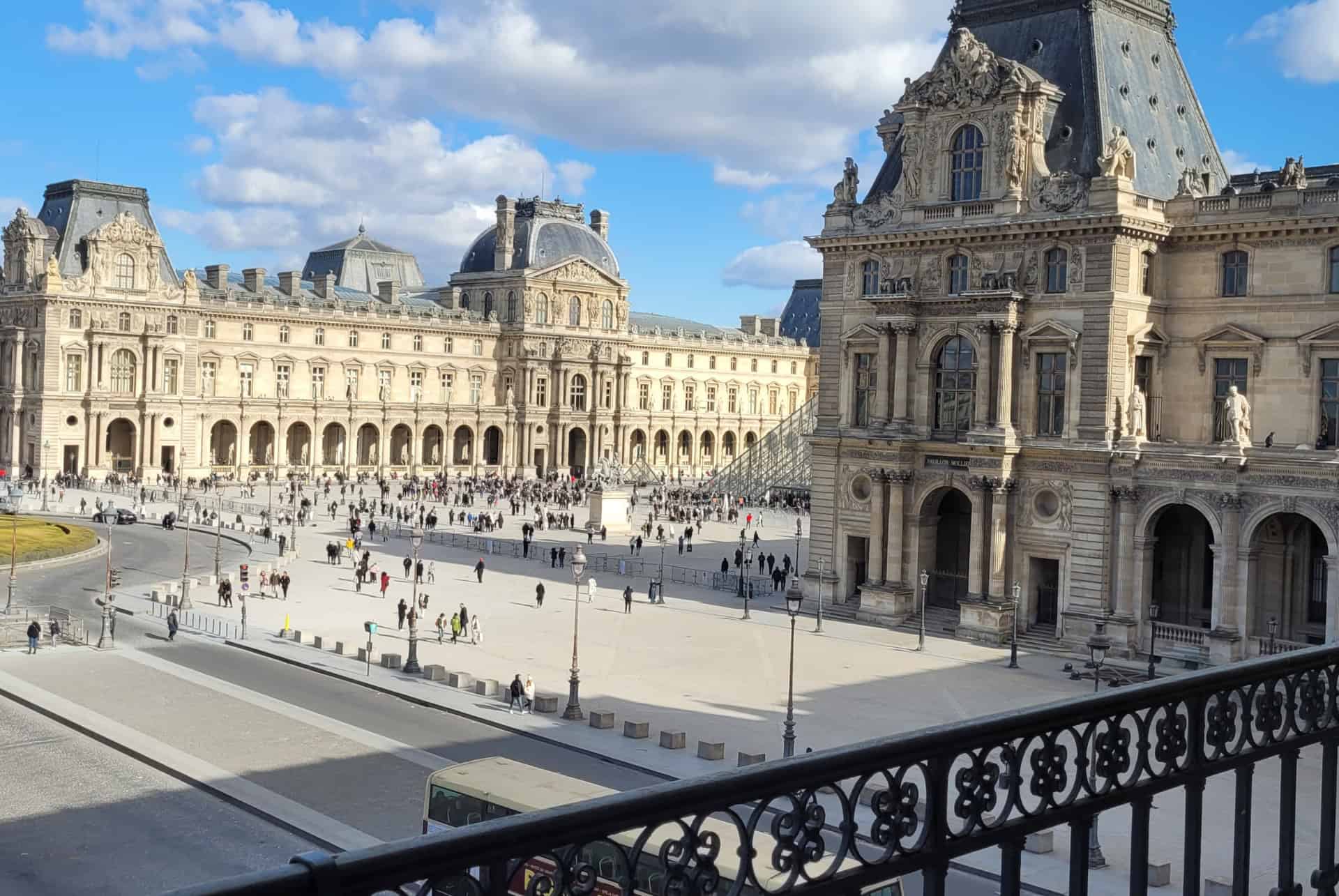 se restaurer au louvre