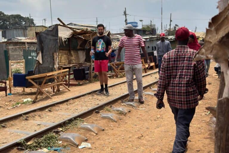 Visite guidée du bidonville de Kibera