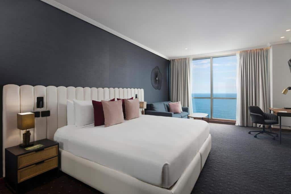 catalonia santo domingo republique dominicaine